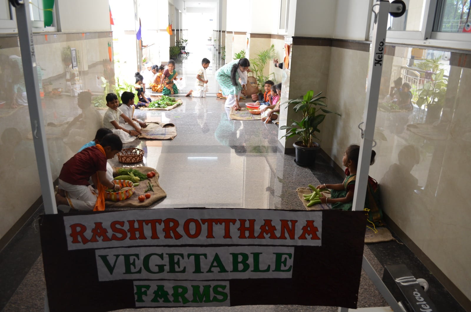 RVK – Somanahalli Celebrates 'Vegetable Day' with Fun and Learning (13) (1)