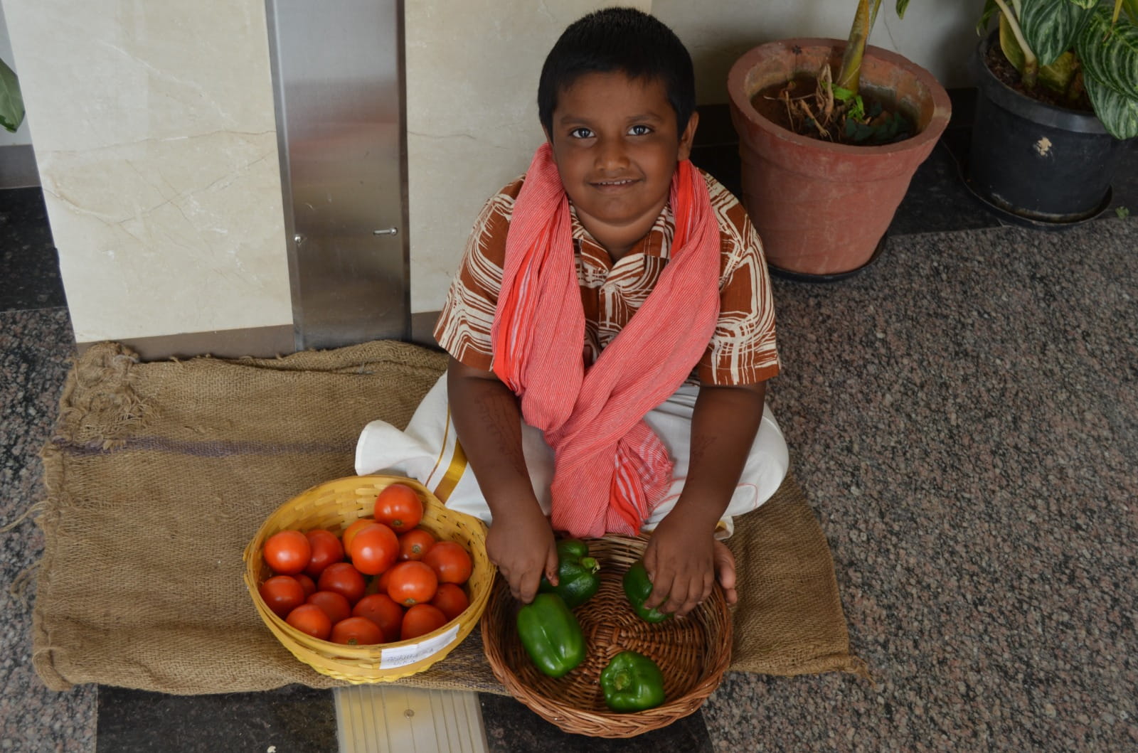 RVK – Somanahalli Celebrates 'Vegetable Day' with Fun and Learning (23)