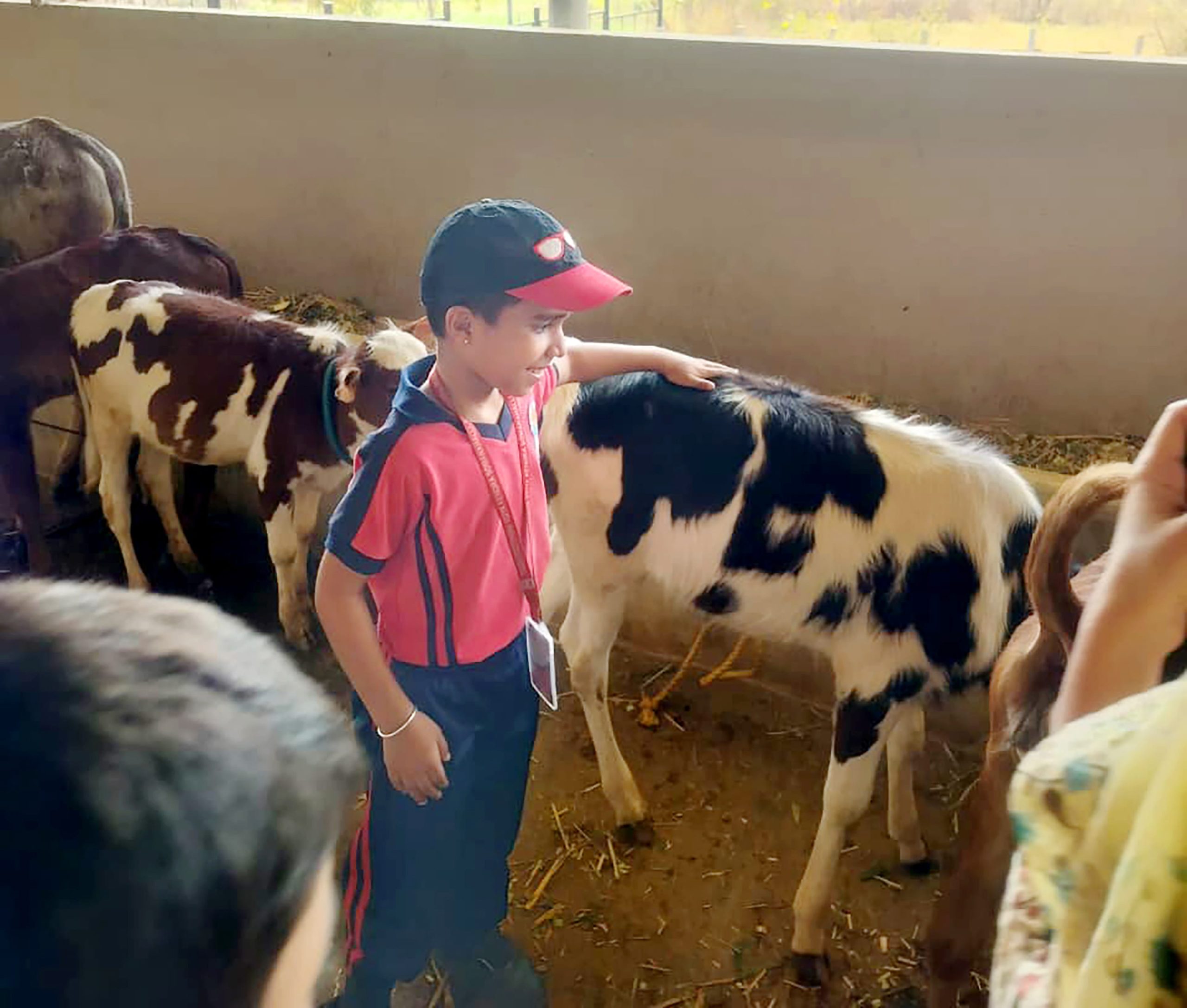 Educational Excursion RVK - Somanahalli Students Visit Temple and Goshala (9)