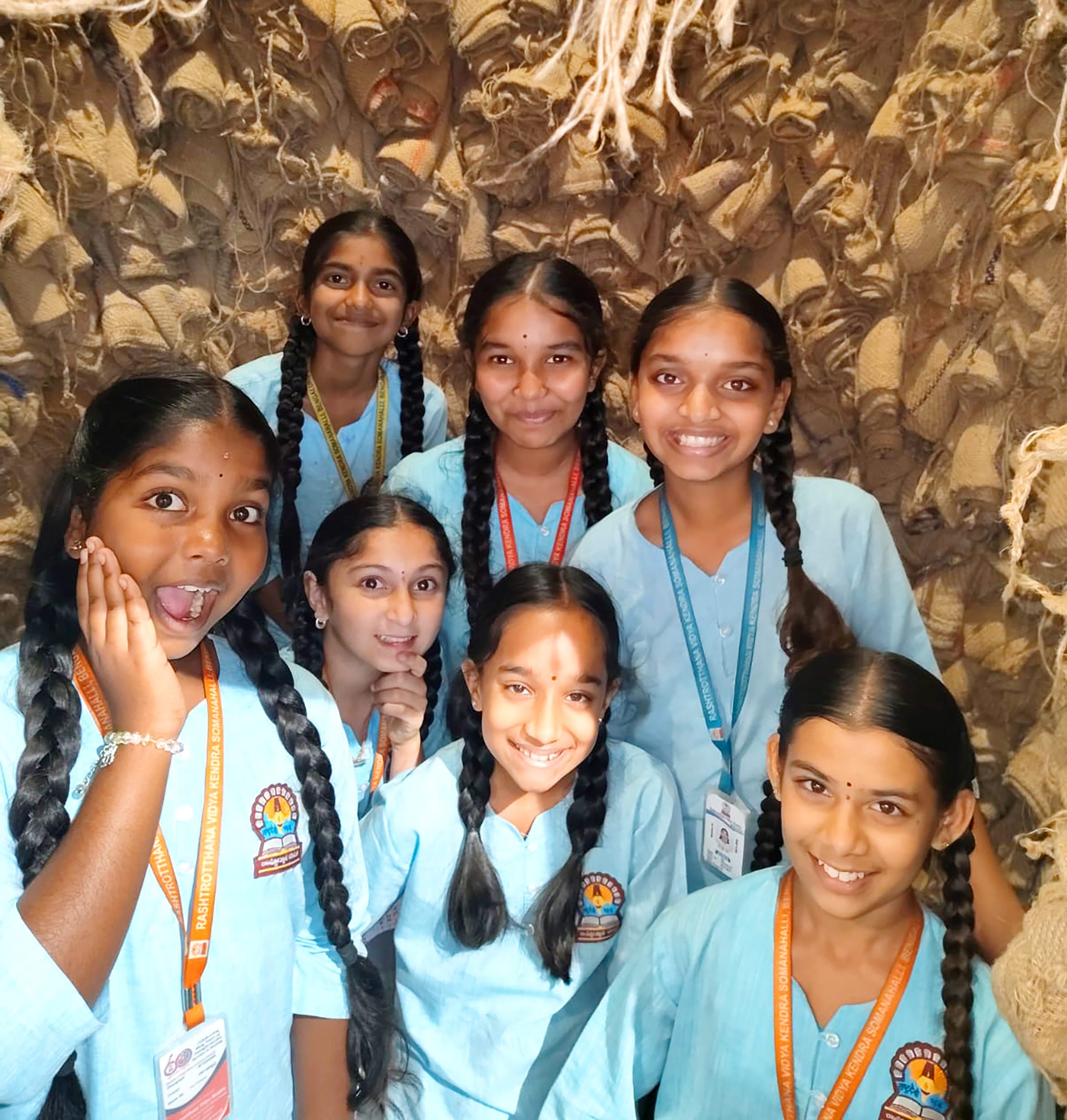 RVK – Somanahalli Students Visit Bengaluru Science Gallery and Cubbon Park (8)