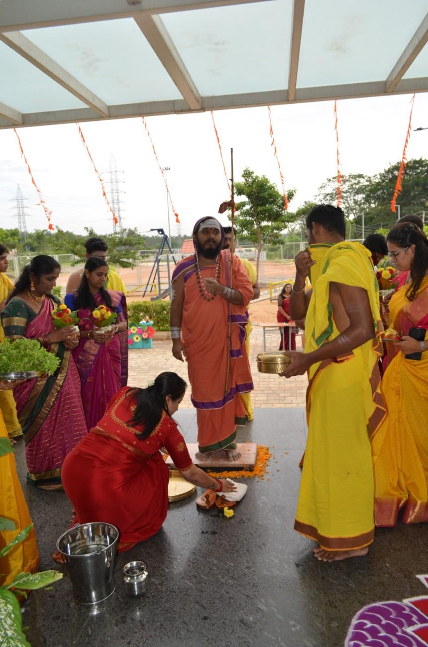 RVK – Somanahalli Observes Aksharabhyas and Vidyarambha program (3)