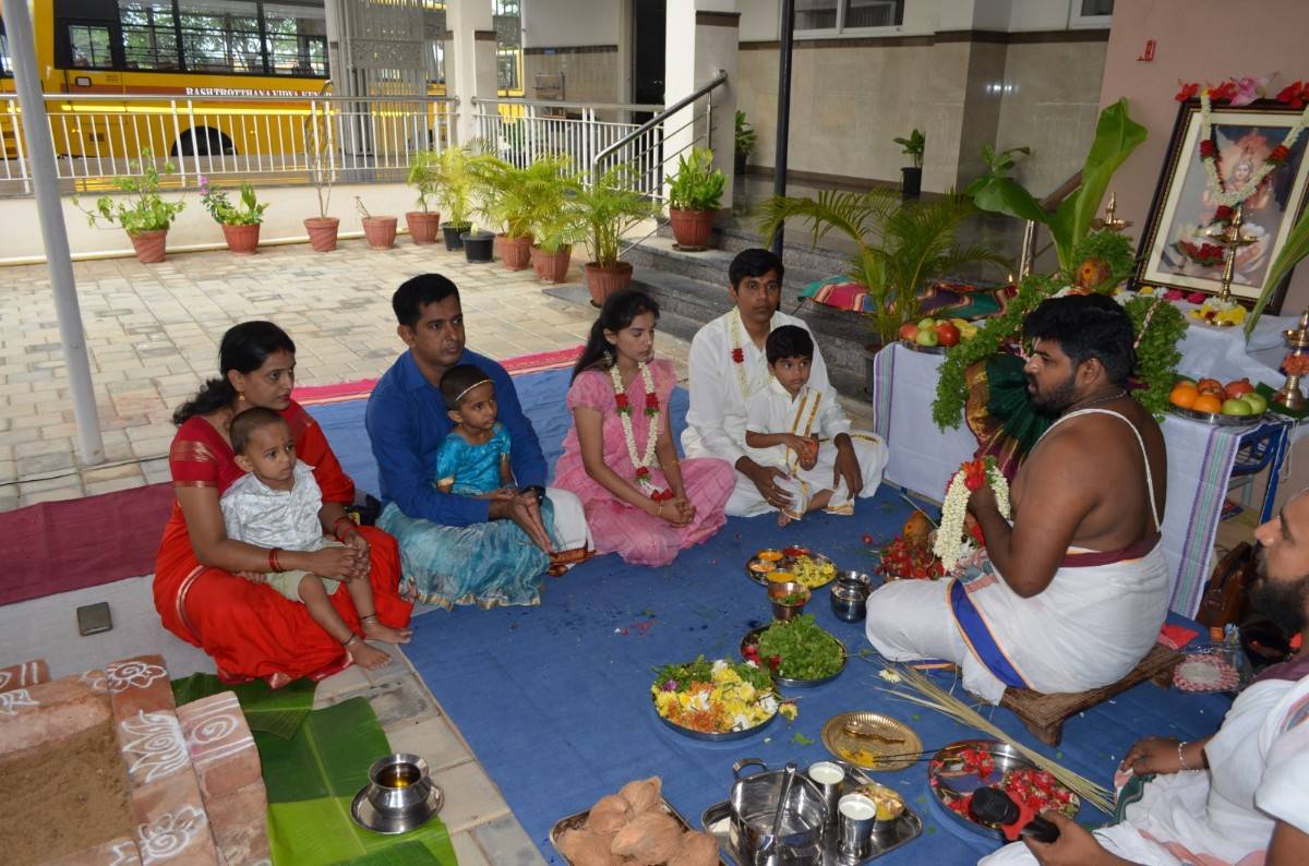 RVK – Somanahalli Observes Aksharabhyas and Vidyarambha program (37)