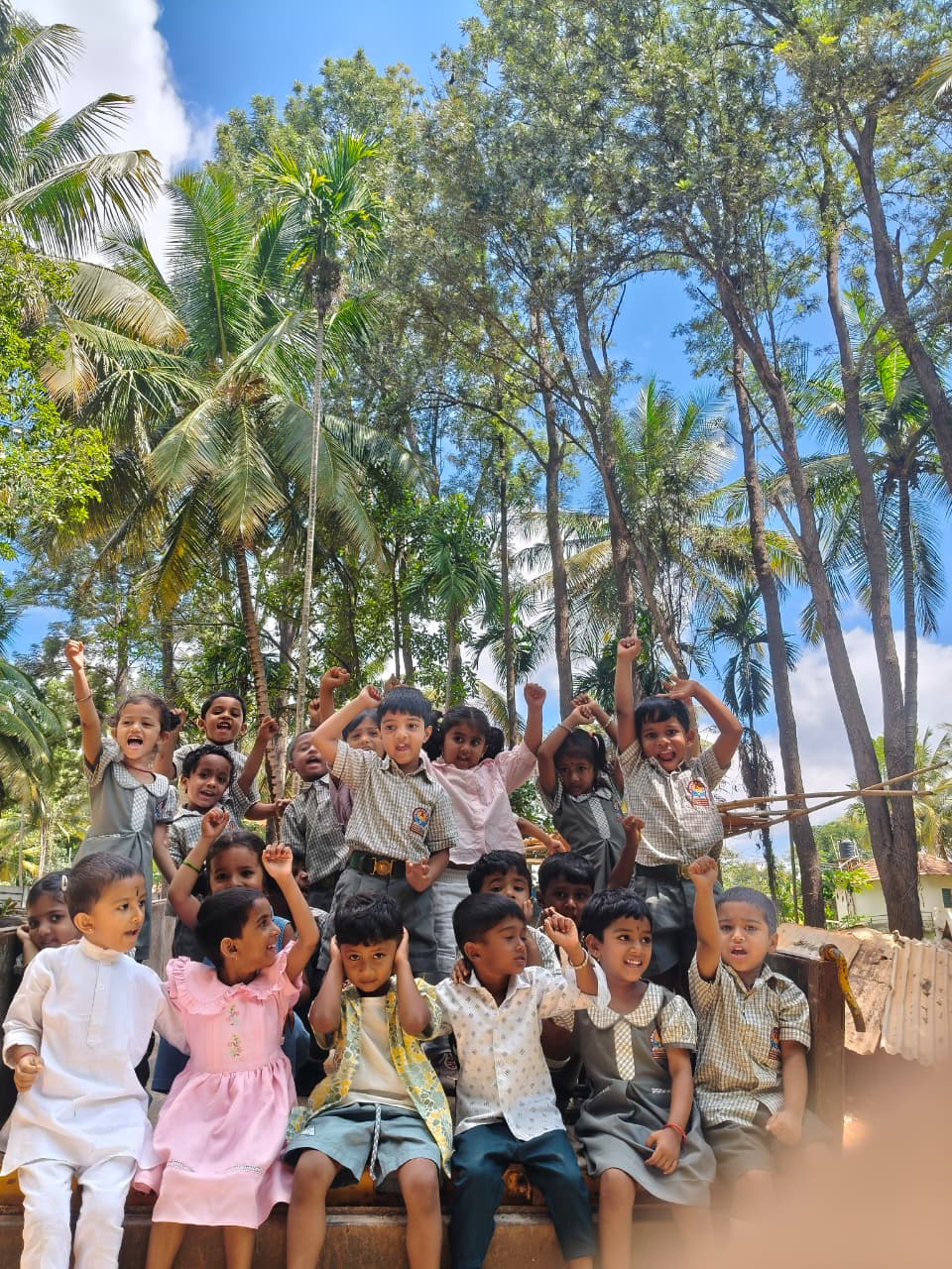Field Trip to Nisarga Farmhouse and Trimurti Temple (3)