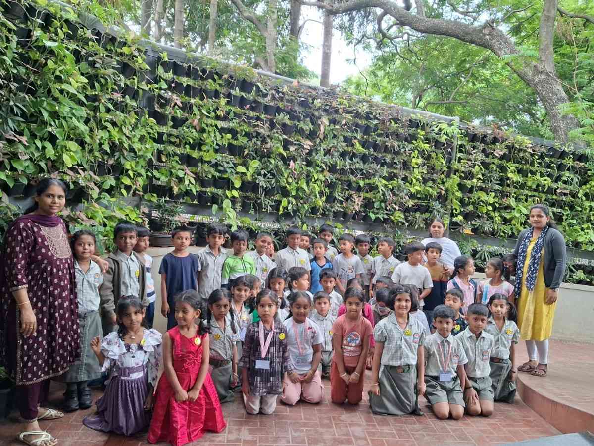 RVK – Somanahalli Class 1 Students Enjoyed Educational Trip (6)