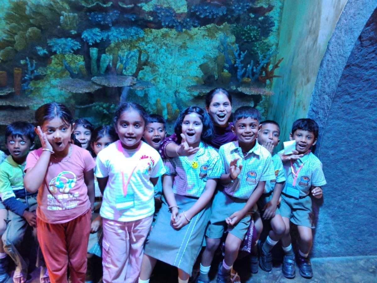 RVK – Somanahalli Class 1 Students Enjoyed Educational Trip (8)
