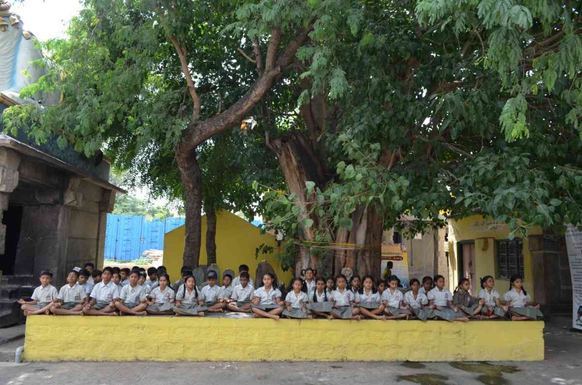 RVK – Somanahalli Students’ First Educational Trip (11)