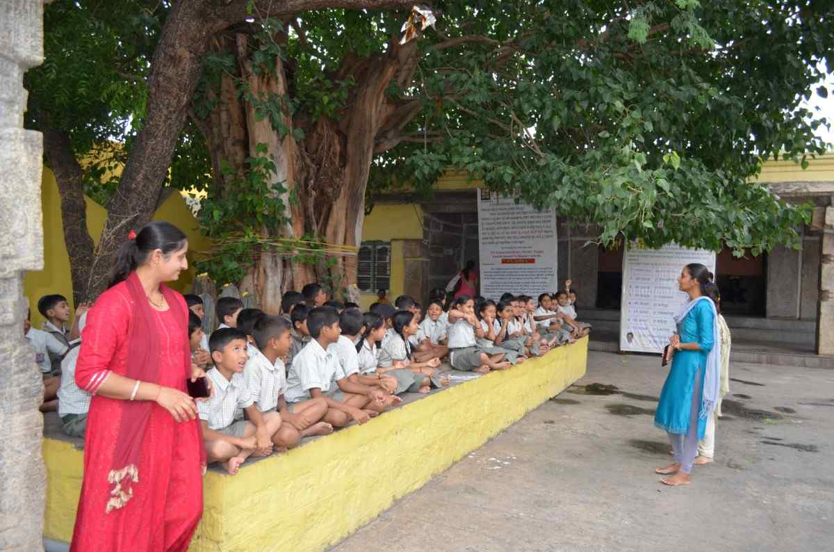 RVK – Somanahalli Students’ First Educational Trip (13)