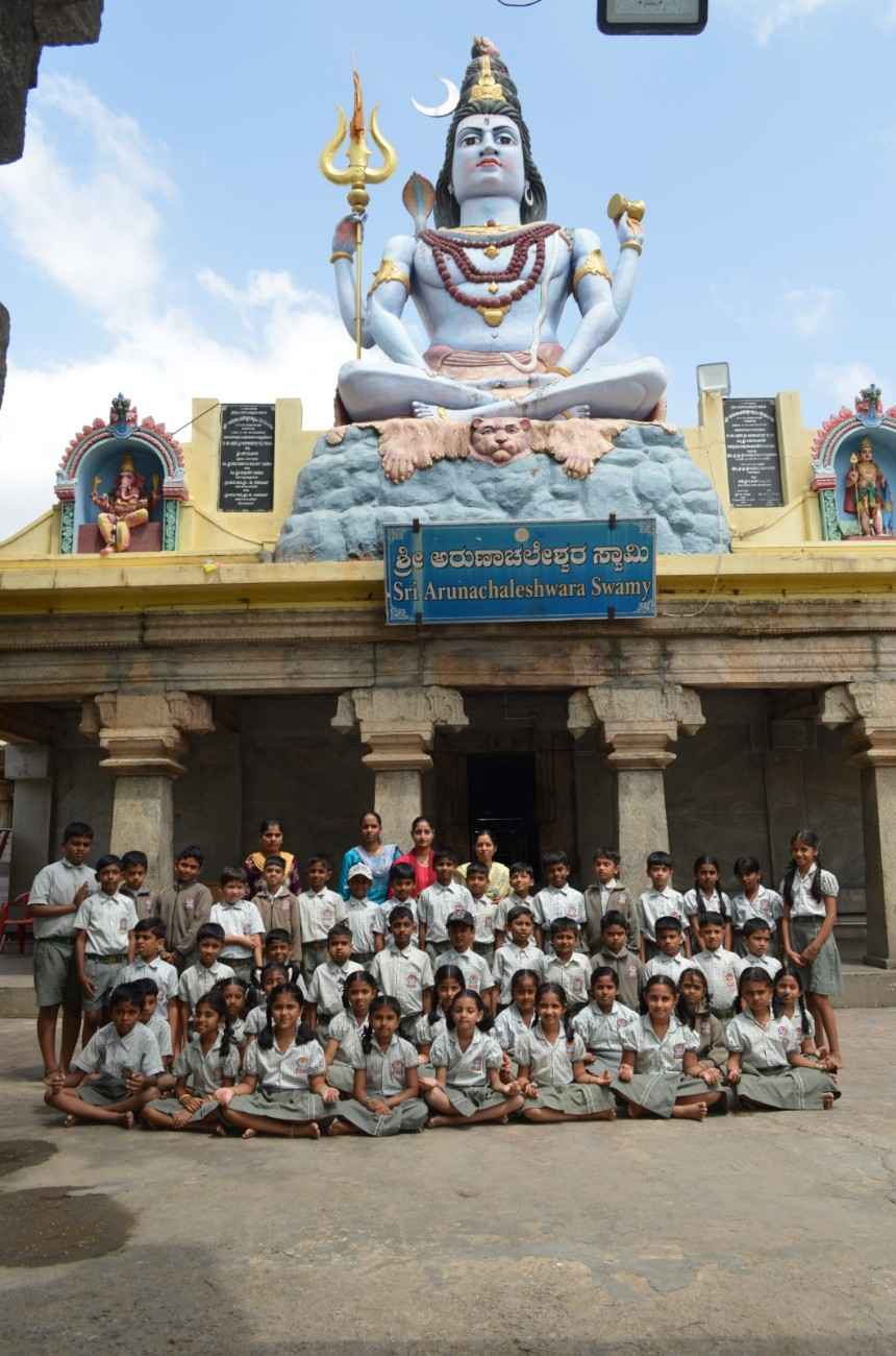 RVK – Somanahalli Students’ First Educational Trip (14)