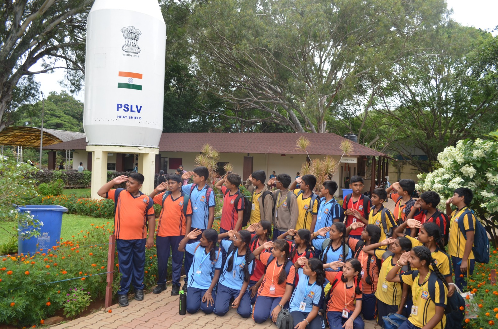 Bengaluru, Aug. 25 An educational tour was organised for the students of class 8 of Rashtrotthana Vidya Kendra - Somanahalli to Hindustan Aeronautics Limited (H ( (5)