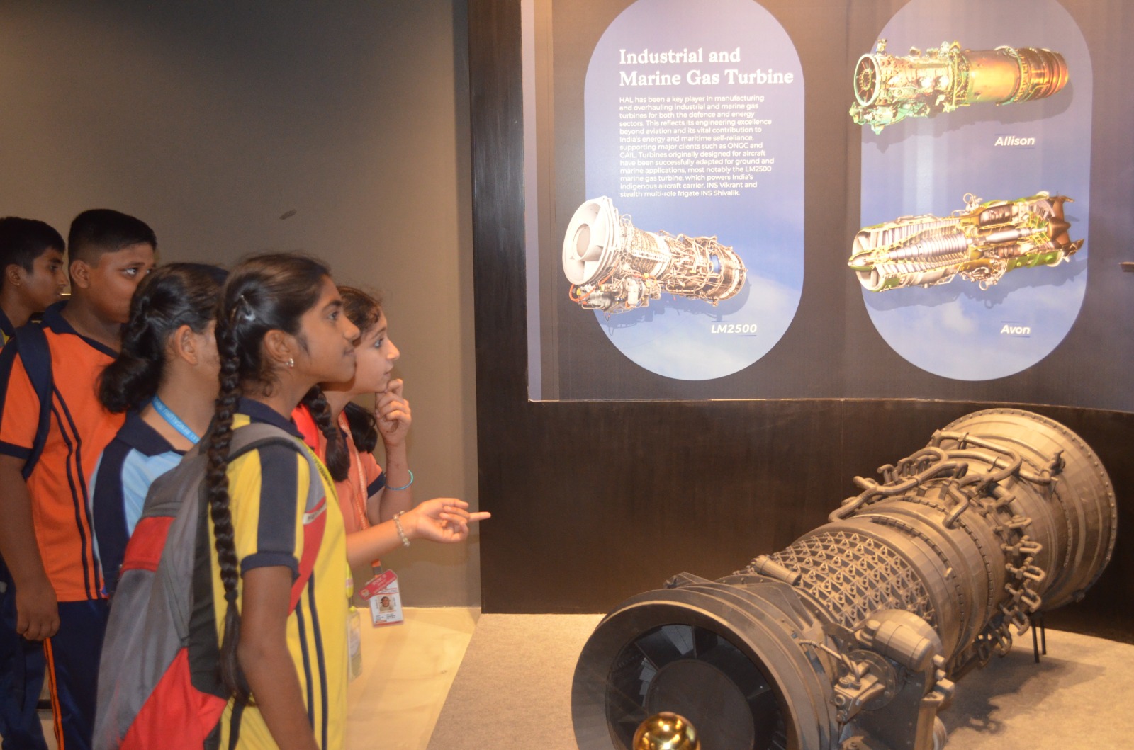 Bengaluru, Aug. 25 An educational tour was organised for the students of class 8 of Rashtrotthana Vidya Kendra - Somanahalli to Hindustan Aeronautics Limited (H ( (9)