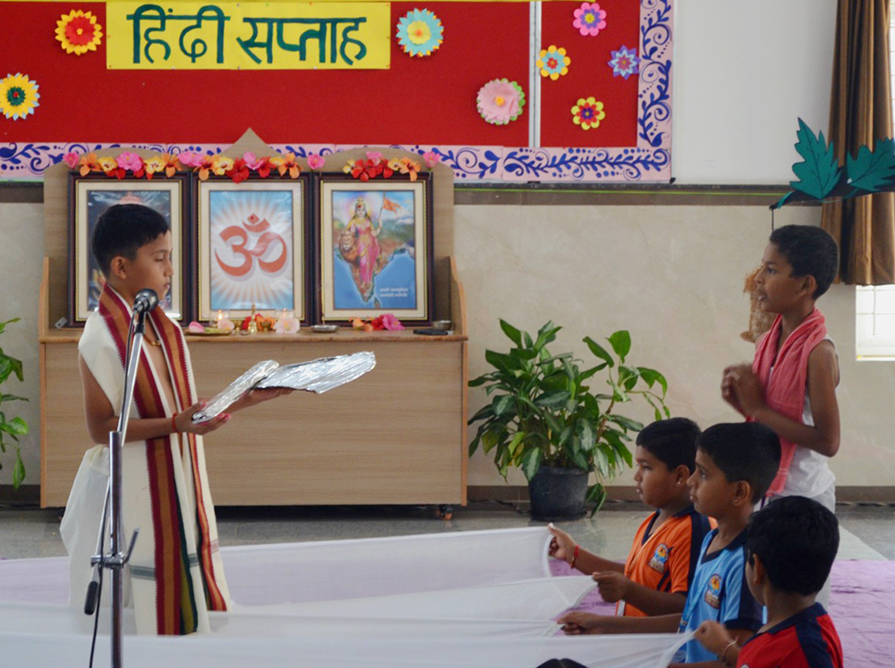 Hindi Saptah Celebrated with Engaging Student Activities at RVK -Somanahalli (7)